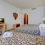 Hotel Shipka 4*